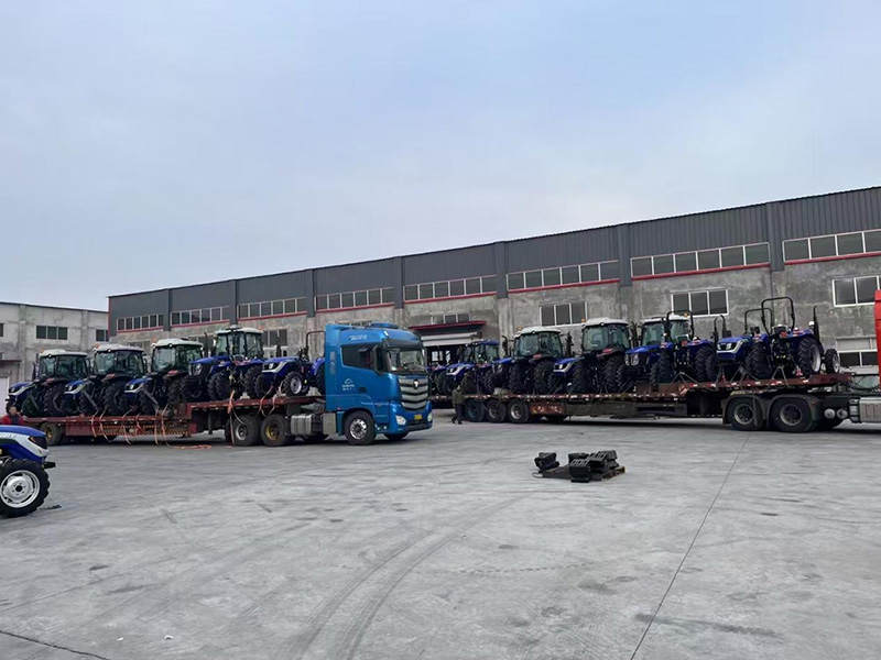 Glory Farm Tractor skickas till Loading Central Asien